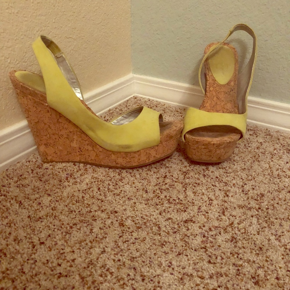 Jessica Simpson wedges